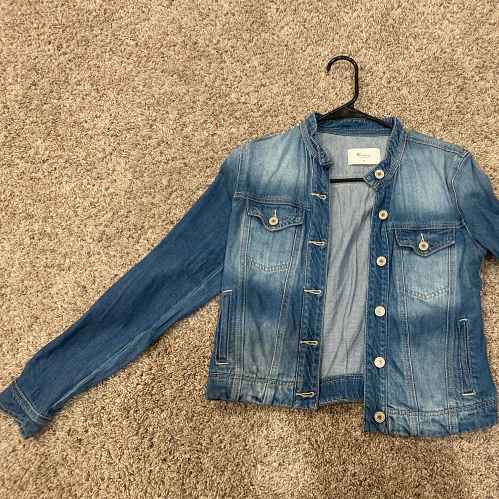 A Womens XS KanCan Denim Jacket